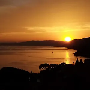  Appartamento Con Parcheggio E Vista - A Due Passi Dal Paradiso